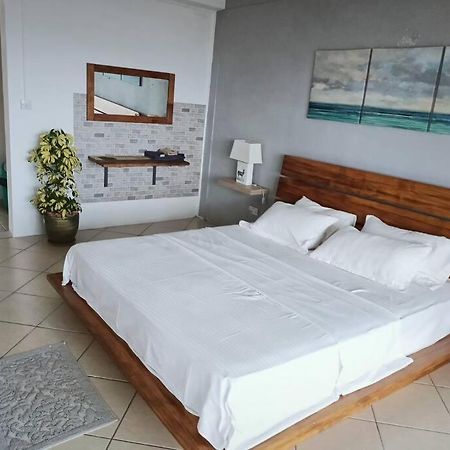Surf House Holidays Ruisseau Creole Exterior foto